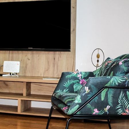 Bright, Modern & Cozy Apartment Tuzla Luaran gambar