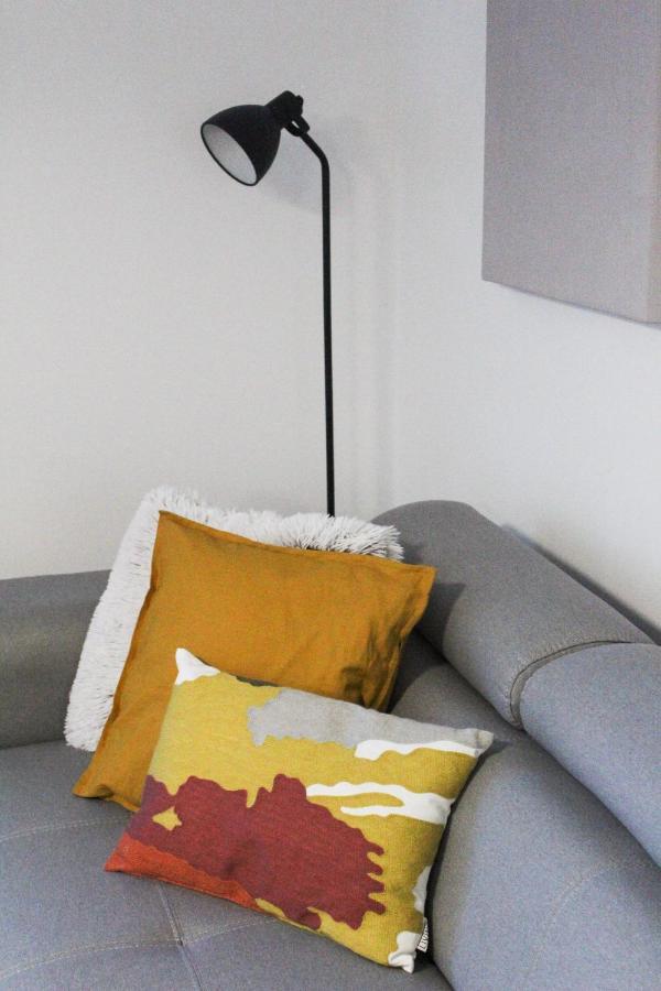 Bright, Modern & Cozy Apartment Tuzla Luaran gambar