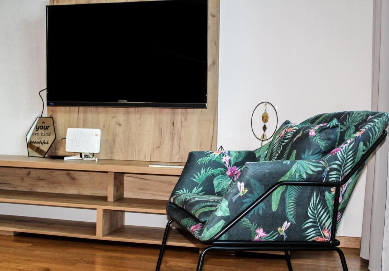 Bright, Modern & Cozy Apartment Tuzla Luaran gambar