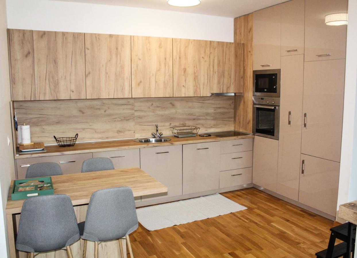 Bright, Modern & Cozy Apartment Tuzla Luaran gambar
